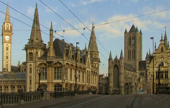 Construcciones del medioevo gtico en Gante.