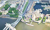 Foto aerea de con la torre y el puente de Londres.