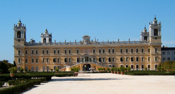 Construccin con elementos barrocos en Parma.