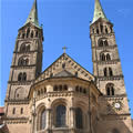 Fachada principal de la catedral.