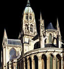 Iglesia del gótico normando francés.
