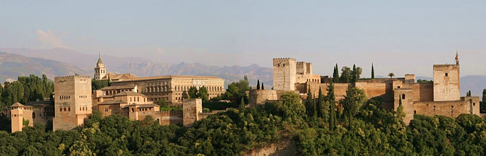 Arquitectura desarrollada por los moros en la Alhambra.