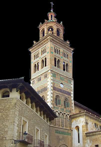 Edificio catedralicio en Teruel.