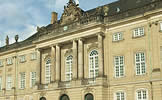 Detalle exterior del palacio de Amalienborg.