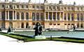 Fachada frontal del palacio de versalles.