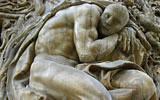Hombre tallado en piedra estilo Rococó.