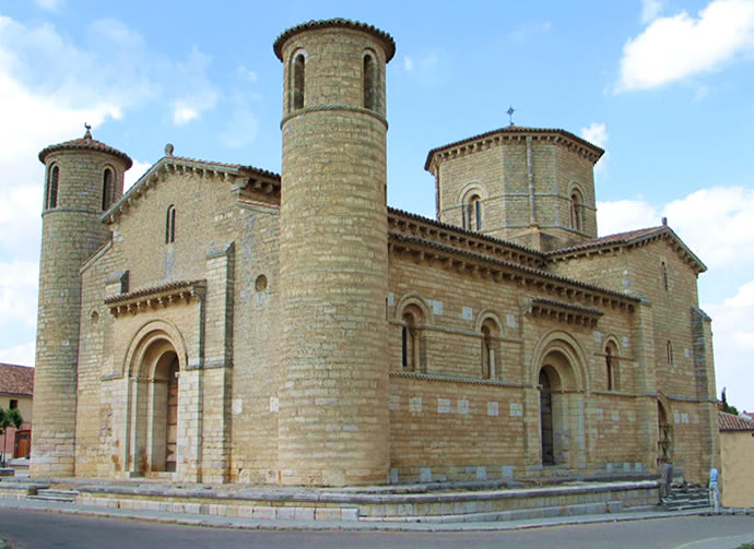 Arquitectura en el templo lombardo de Frómista.