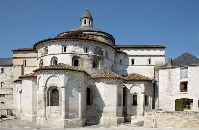 Arquitectura sacra en la ciudad de Souillac. 