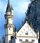 Vista frontal de castillo alemán.