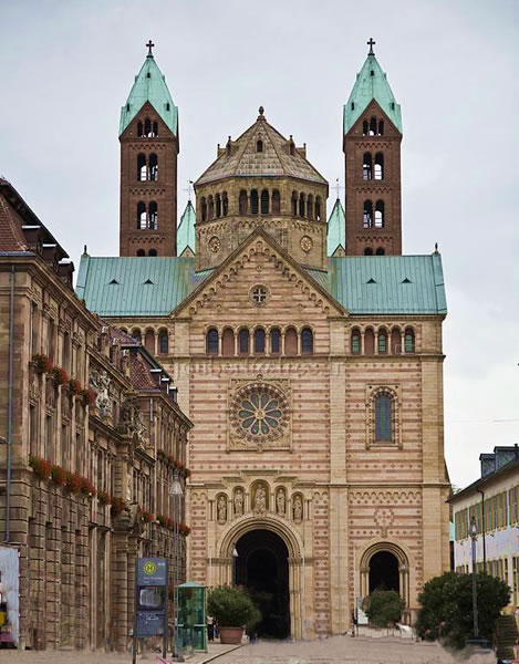Arquitectura del románico alemán en Speyer.